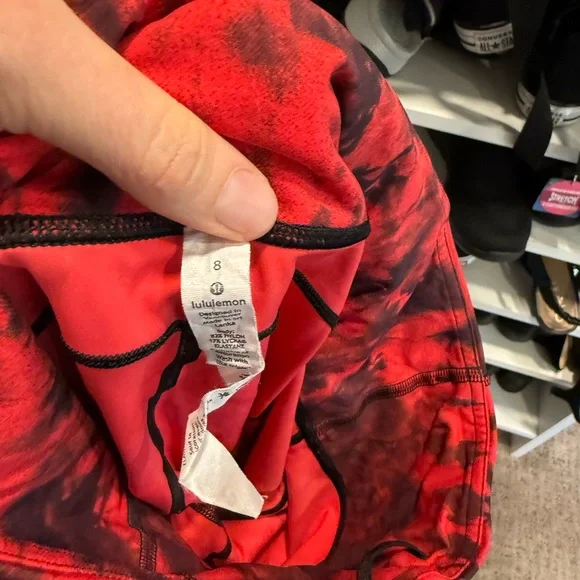 Lululemon fast and free Red and Black Leggings size 8 - Picture 2 of 2